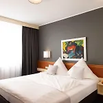 Parkhotel 4* הרנה