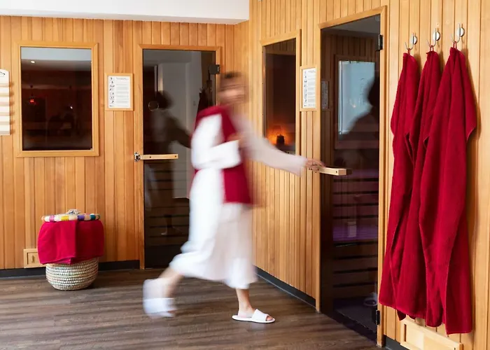 فندق Parkhotel 4*