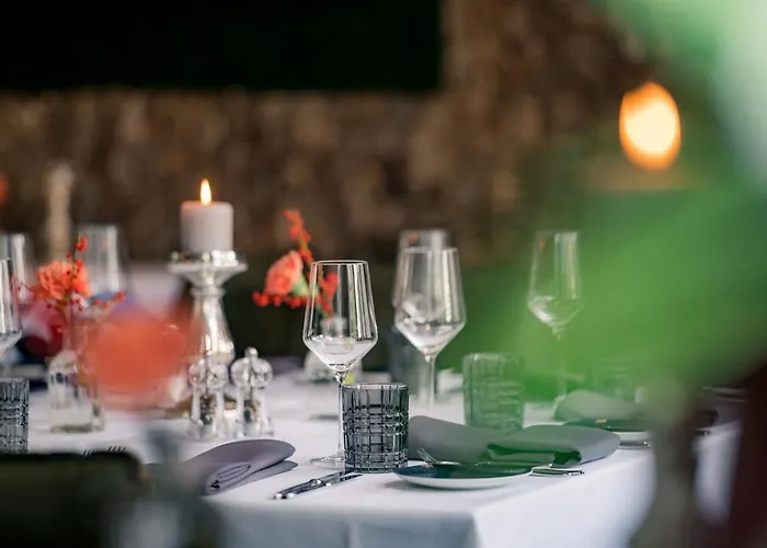 Parkhotel فندق 4*